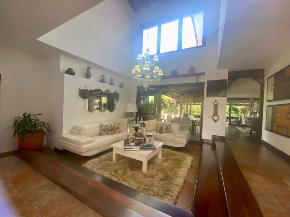 [MC-C] Casa Independiente Venta o Alquiler Pance - 2