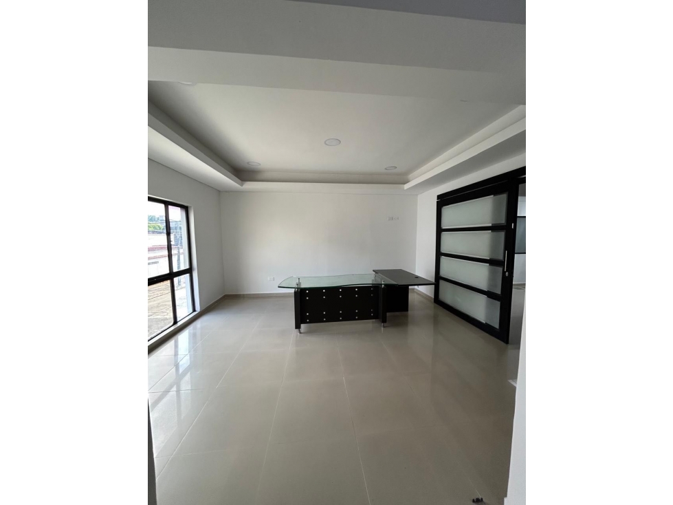 (MC-C) Oficina en 2do Piso Alquiler en Santa Mónica Cali - 4