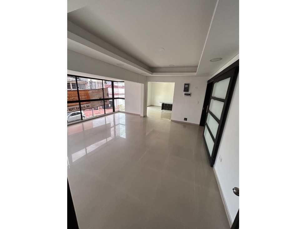 (MC-C) Oficina en 2do Piso Alquiler en Santa Mónica Cali - 6