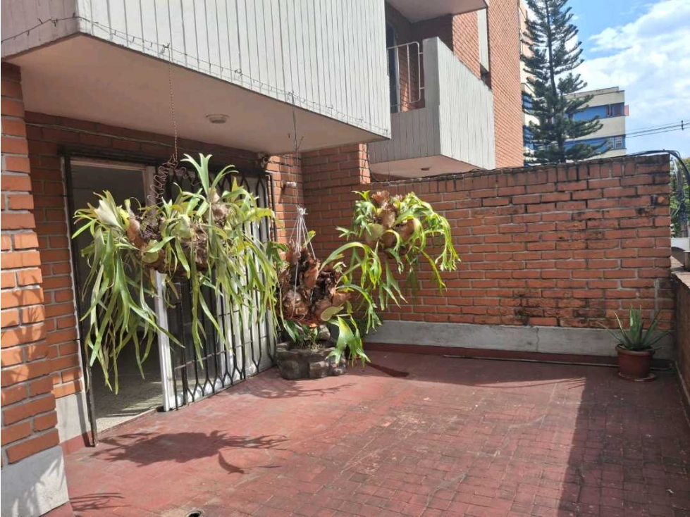 Venta apartamento en Laureles - 2