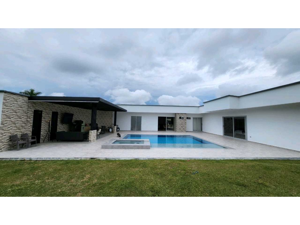 MHR Casa en renta sector cerritos las piñas - 1