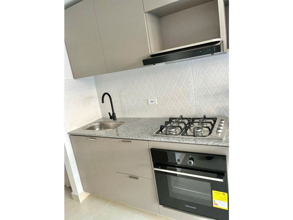 Milla de Oro Apartaestudio con terraza, depósito y parqueadero — foto 4