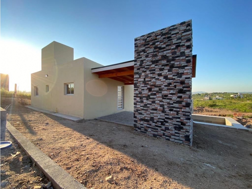 VENTA CASA ENTREGA MINIMA USD 20.000 + CUOTAS SANTA CRUZ DEL LAGO - 5