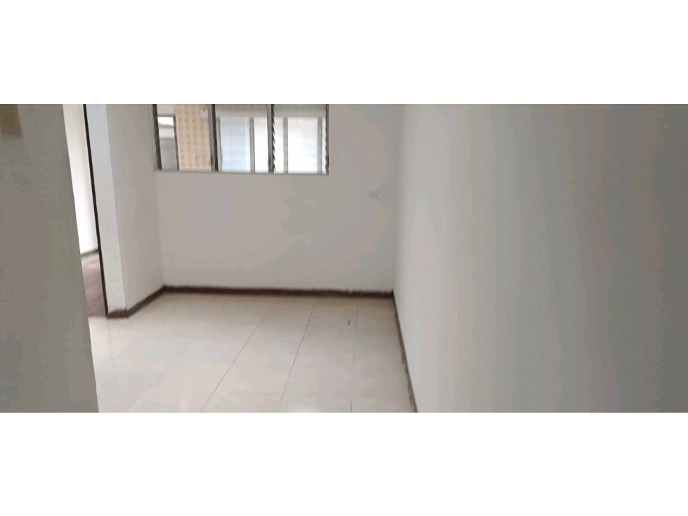 SE ALQUILA HERMOSA CASA EN EXCELENTE SECTOR DE PALMIRA BARRIO MIRRIÑAO - 5