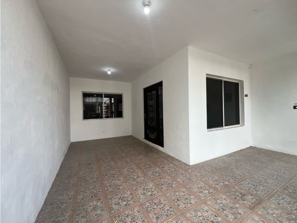 MMC CASA EN RENTA EN RECIDENCIAL ZIRANDARO EN JUAREZ EN NUEVO LEON — foto 3