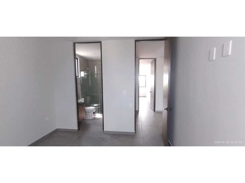 Casa en Venta 3 Recs. 3.5 Baños Cochera P/2 Autos Real Campestre — foto 4