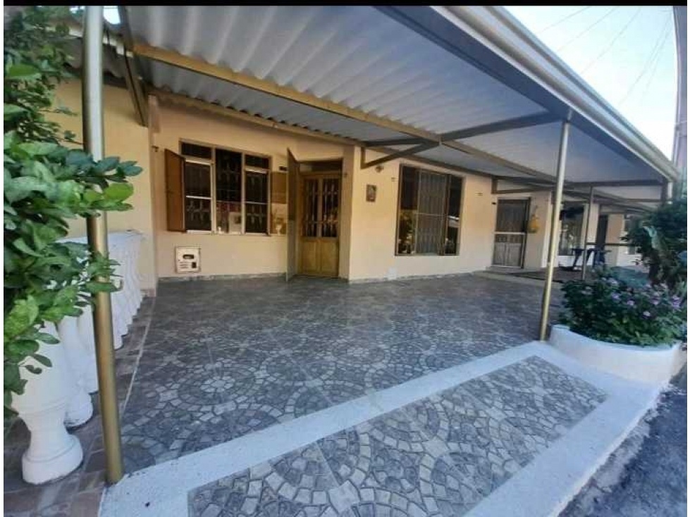 Moderna Casa Campestre en Venta en Flandes, Tolima — foto 2