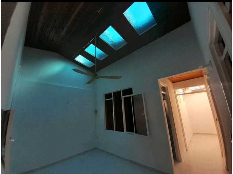 Moderna Casa Campestre en Venta en Flandes, Tolima — foto 4