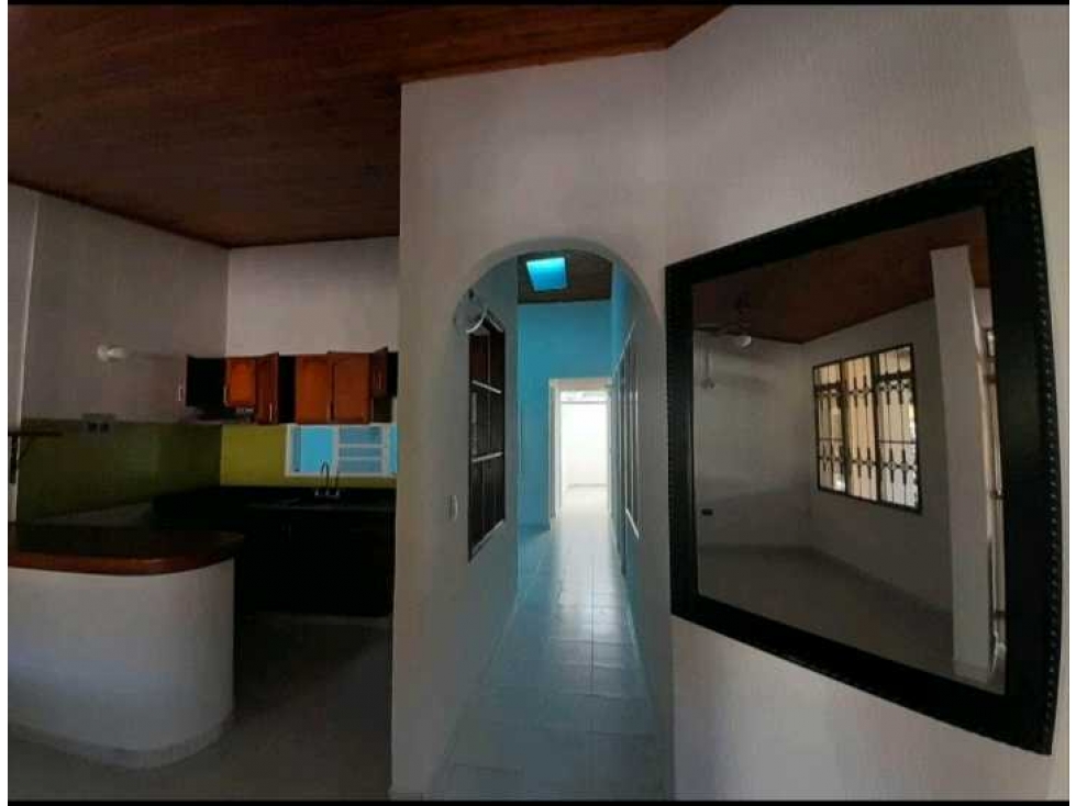 Moderna Casa Campestre en Venta en Flandes, Tolima — foto 6