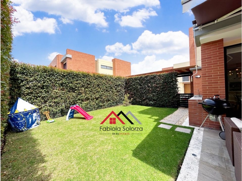 MODERNA CASA EN VENTA EN LA SABANA CAJICA CON CLUBHOUSE - 4