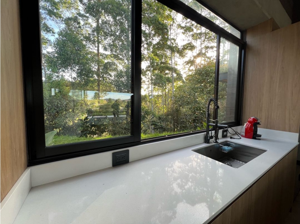 Moderna.exclusiva vista bosque unidad cerrada El RETIRO — foto 6