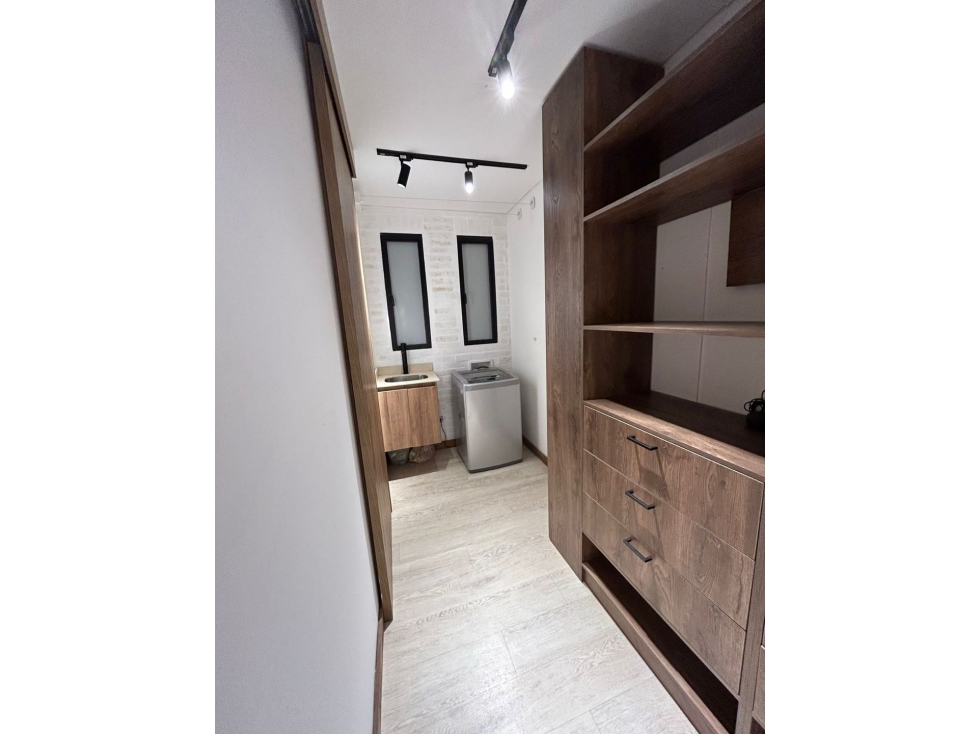 MODERNO APARTALOFT EN EL RETIRO — foto 6