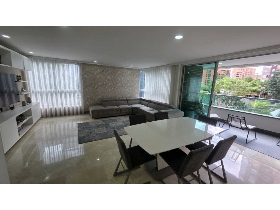 Venta de Apartamento en El Poblado - Castropol se vende amoblado — foto 2