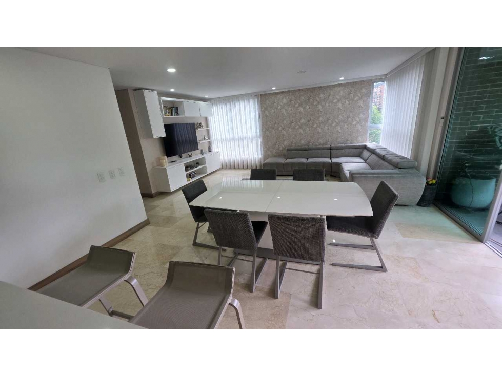 Venta de Apartamento en El Poblado - Castropol se vende amoblado — foto 3