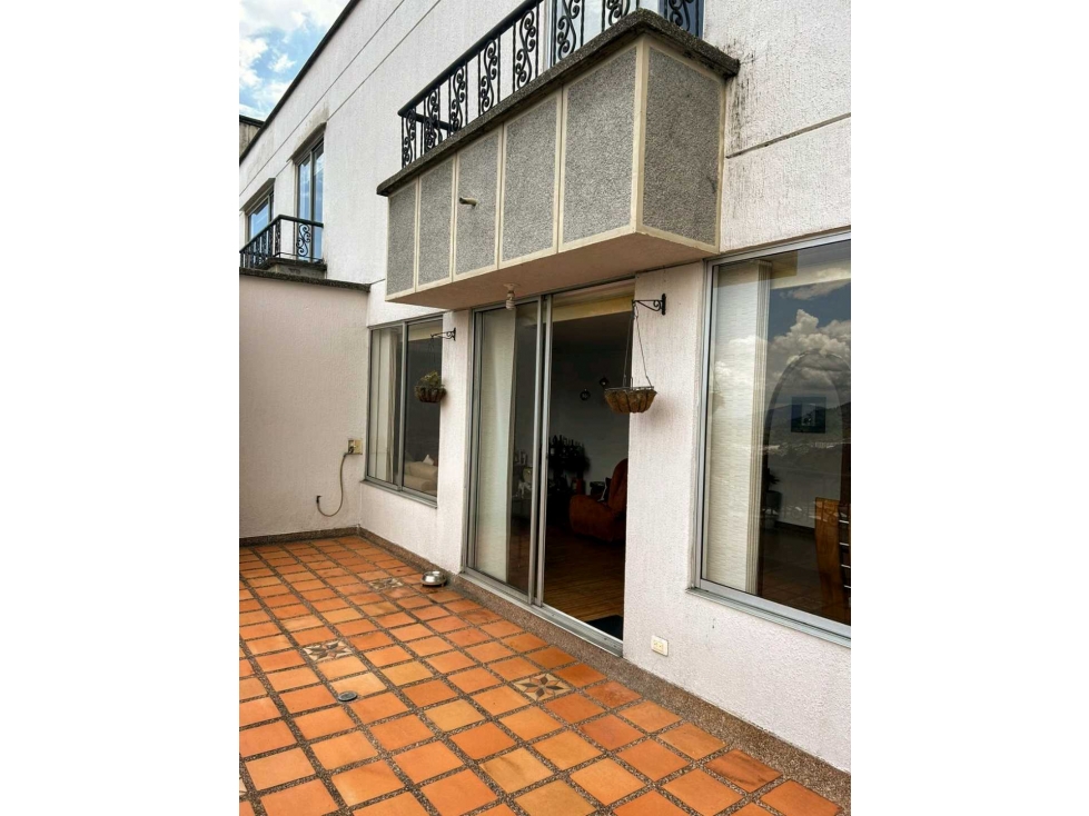 ¡Moderno Apartamento DÃºplex con Balcon — foto 3