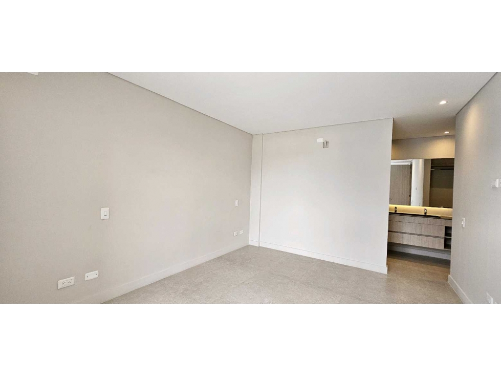 Moderno apartamento en venta en Cerritos. Ascensor directo a la sala. — foto 4