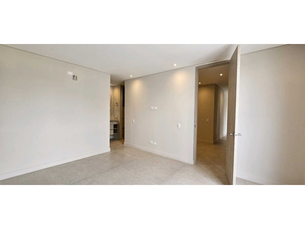 Moderno apartamento en venta en Cerritos. Ascensor directo a la sala. — foto 5