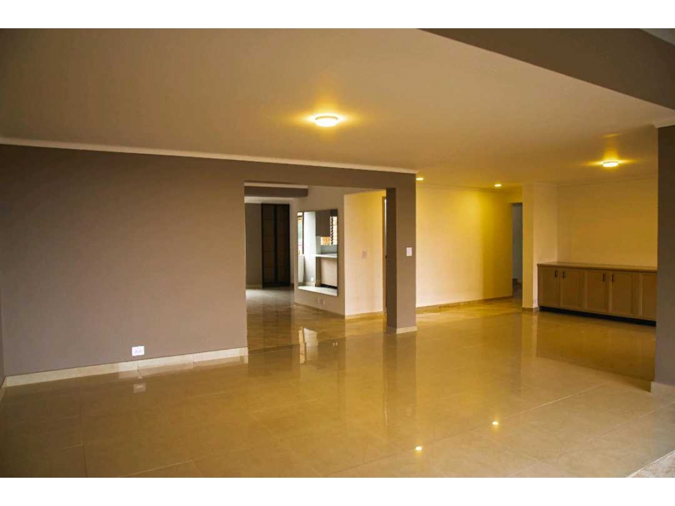 Moderno apartamento para la venta en exclusivo sector del Poblado — foto 4