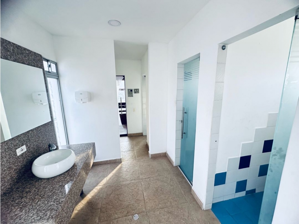 APARTAMENTO CON UBICACION PRIVILEGIADA Y CONFORT-060 — foto 5