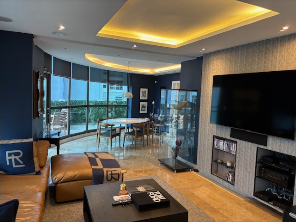 Moderno Penthouse de 2 niveles a la venta en Ocean Park Torre 2