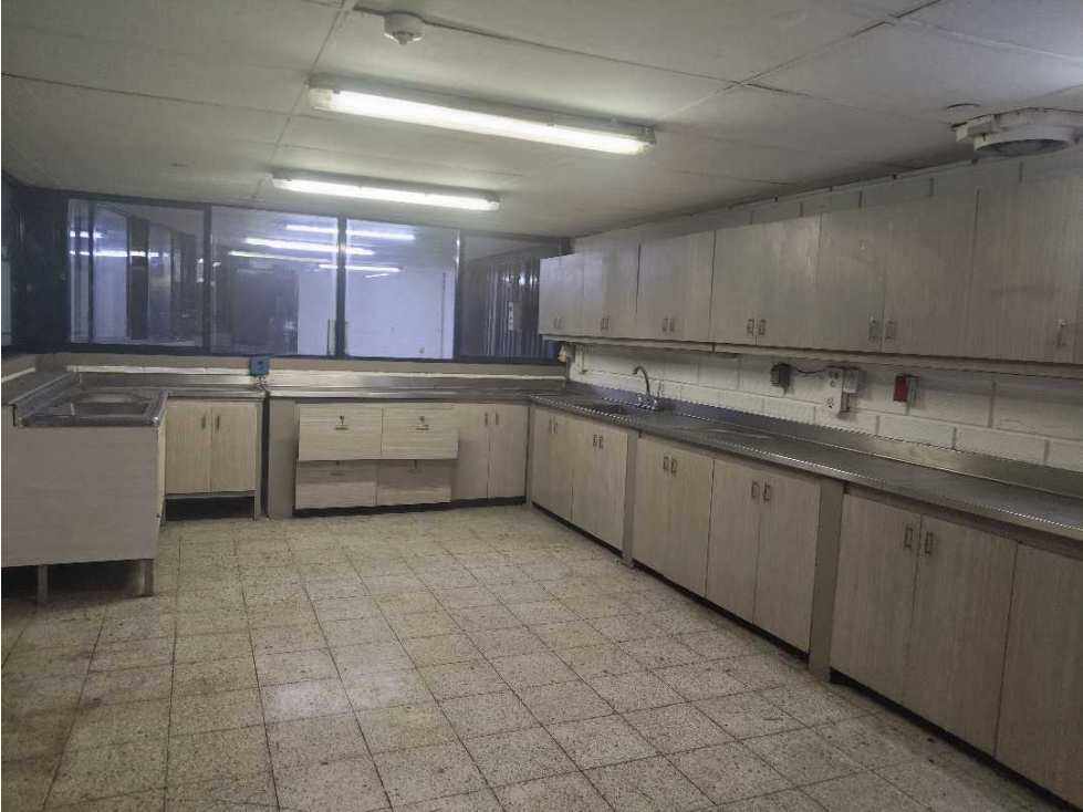 M.O.R Vende Bodega de 6493 m2 en La Estrella - 4
