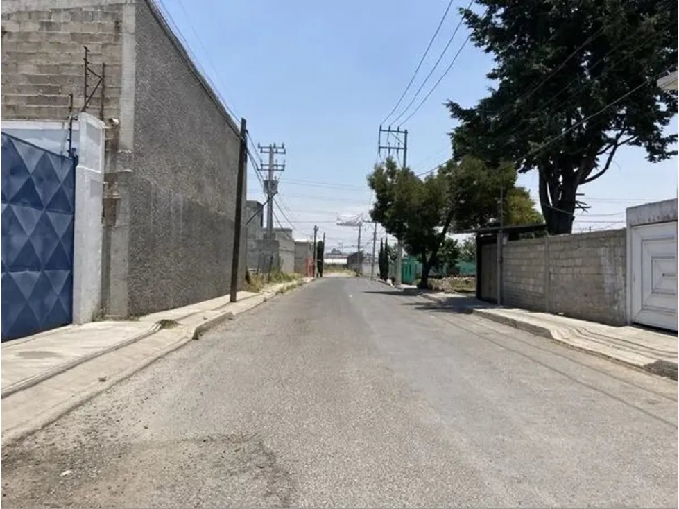 Nave en Remate en Santa Ana Tlapaltitlan, Toluca, México — foto 2