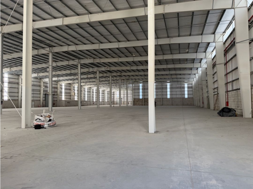Nave Industrial en Alquiler 5.278 m2 Parque Industrial Ruta 6 - 5