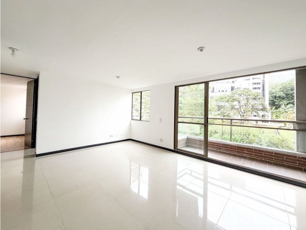 Nuevo apartamento en renta, Loma de Linares poblado