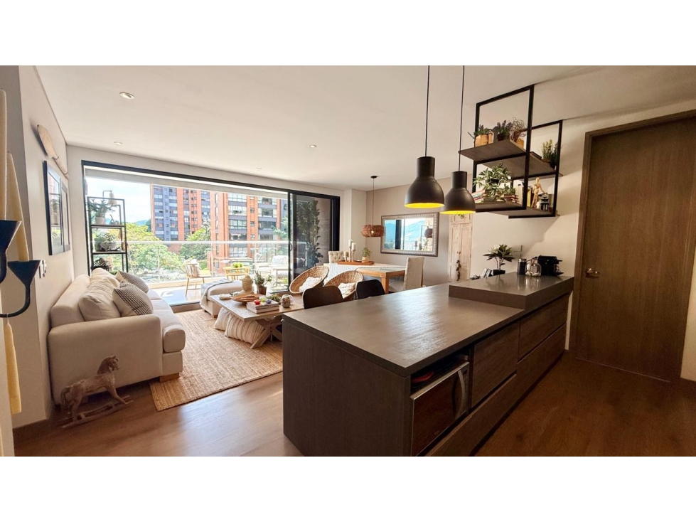 Nuevo ingreso: apartamento en Loma de Balsos