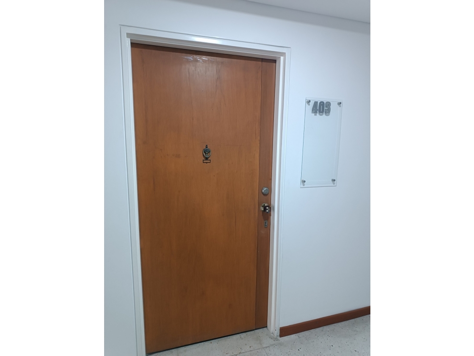OF 403 TR VALLE DEL LILI HOLGUINES TRADE CENTER CR 100 11 60 /90 CR 1 — foto 6