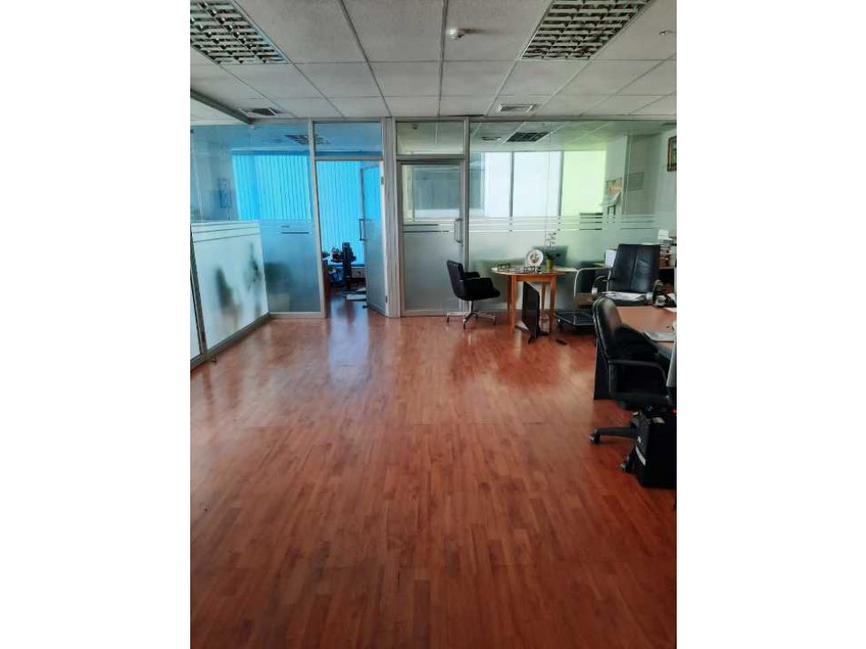 OFICINA 120 MS EN MARBELLA, LA TORRE BANESCO AQUILINO DE LA GUARDIA — foto 2