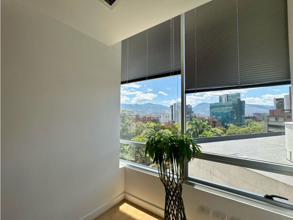 Oficina 50 m2 en San Fernando Plaza - El Poblado Medellín — foto 4