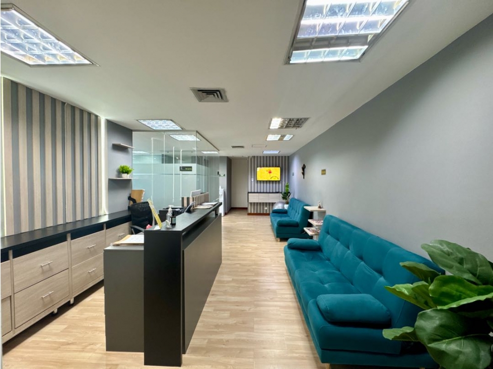 Oficina 82 m2 en San Fernando Plaza - El Poblado Medellín — foto 3