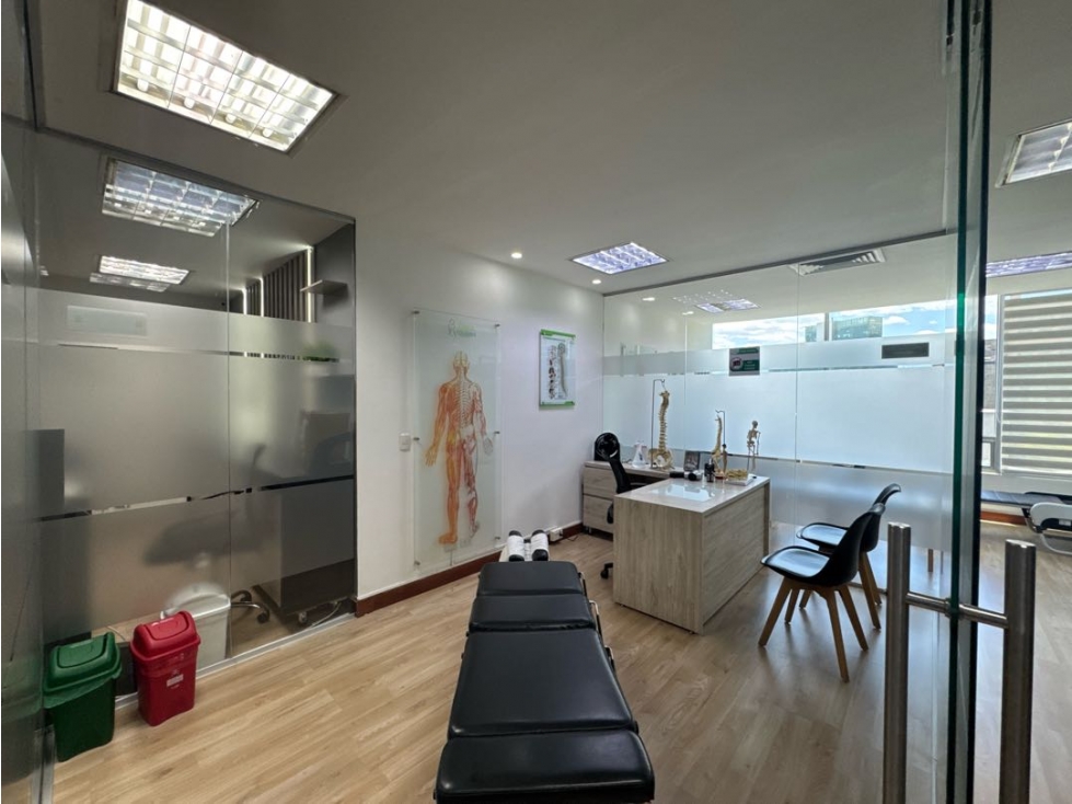 Oficina 82 m2 en San Fernando Plaza - El Poblado Medellín — foto 6