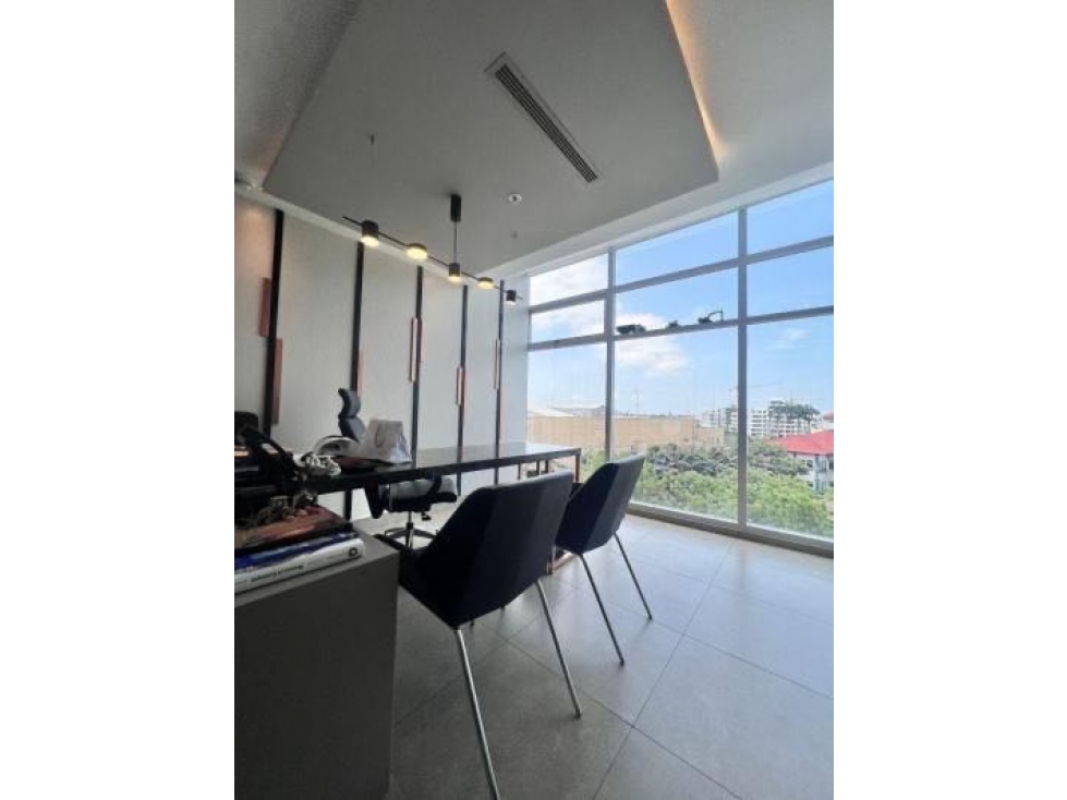 Oficina amoblada en venta - Arcos Plaza — foto 2