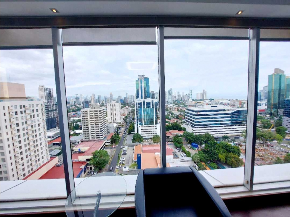 VENTA Y ALQUILER OFICINA AMOBLADA VISTA AL MAR EN SAMUEL LEWIS OBARRIO — foto 3