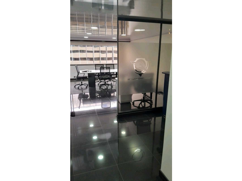 Oficina arriendo centro la 93