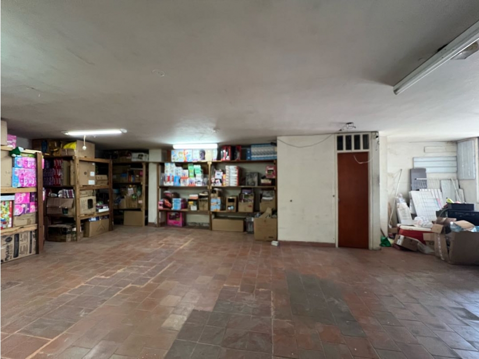 Bodega u Oficina Centro Comercial sector San Andresito Pereira - 2