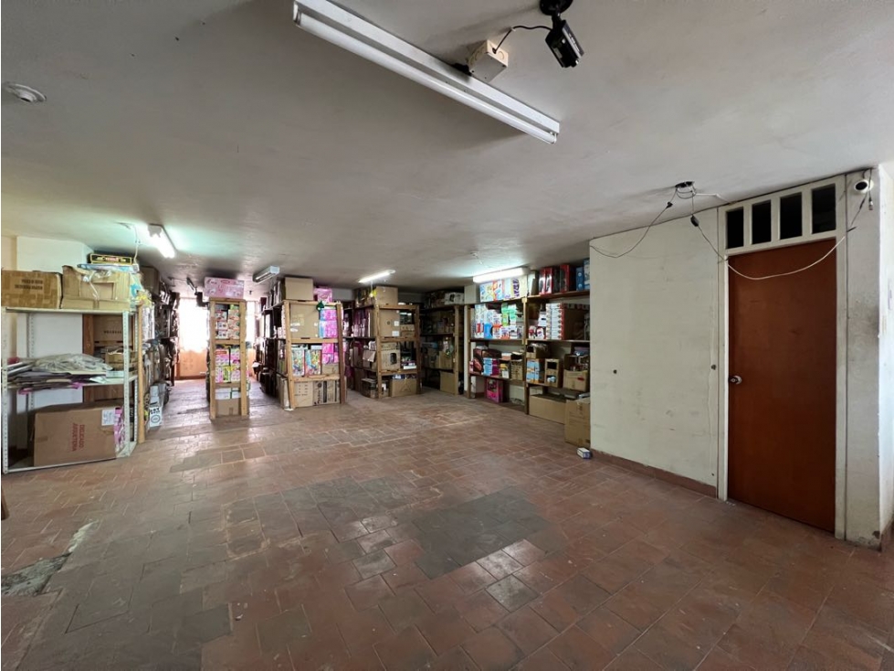 Bodega u Oficina Centro Comercial sector San Andresito Pereira - 3