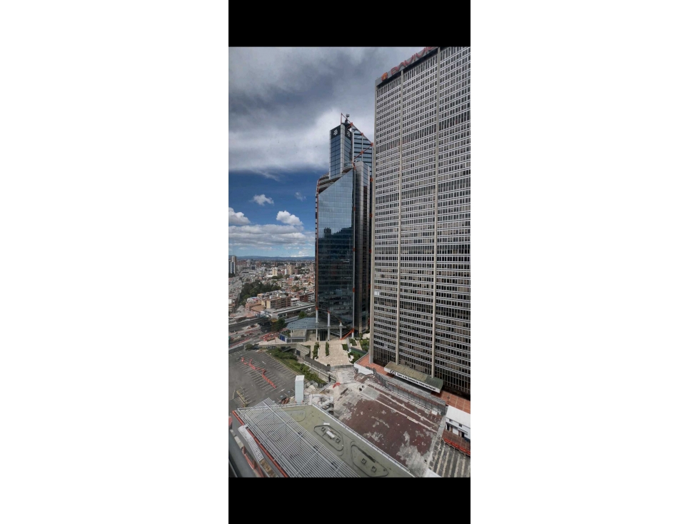 Oficina con parqueadero en el centro de Bogota