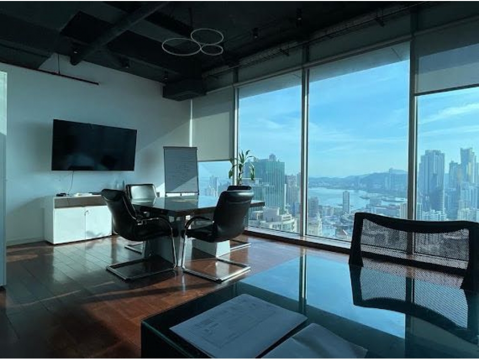 Oficina Corporativa en Torre Oceanía | 272 m² | Lista para Operar
