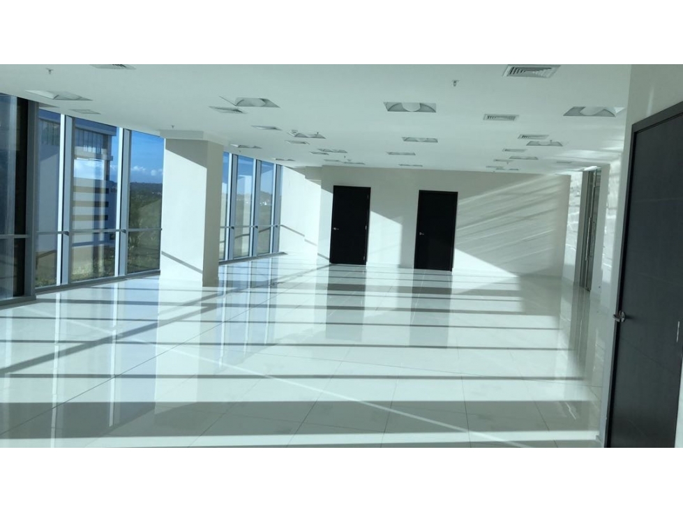 OFICINA DE 90 M2 EN COSTA DEL ESTE, TORRE BOULEVARD — foto 6