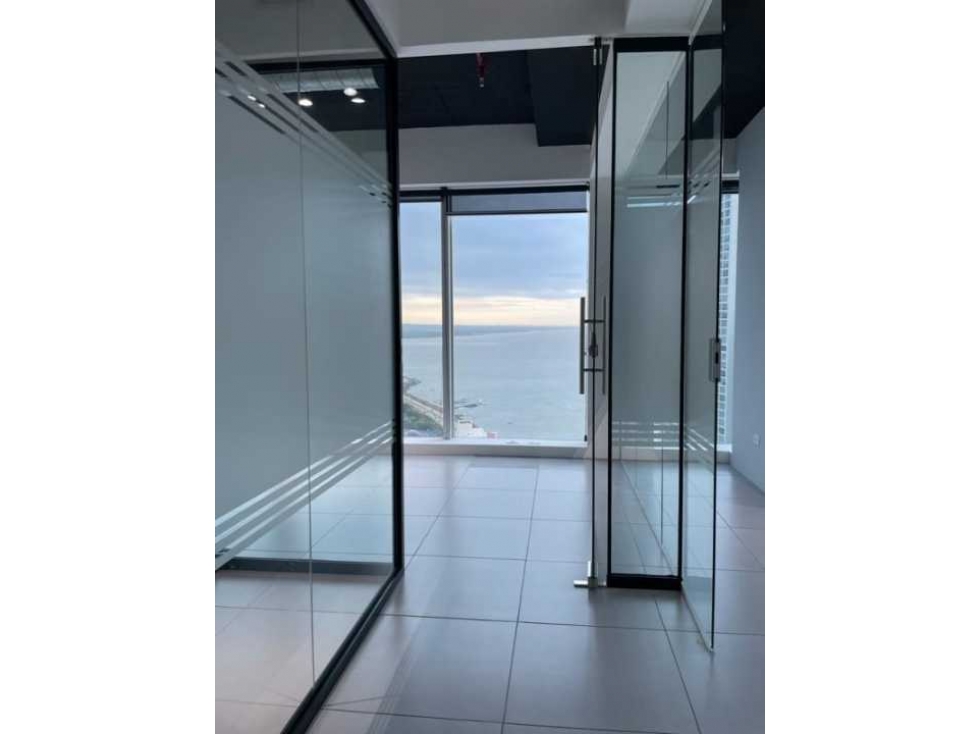 OFICINA DE 160 METROS EN PUNTA PACIFICA OCEANÍA BUSINESS PLAZA — foto 5