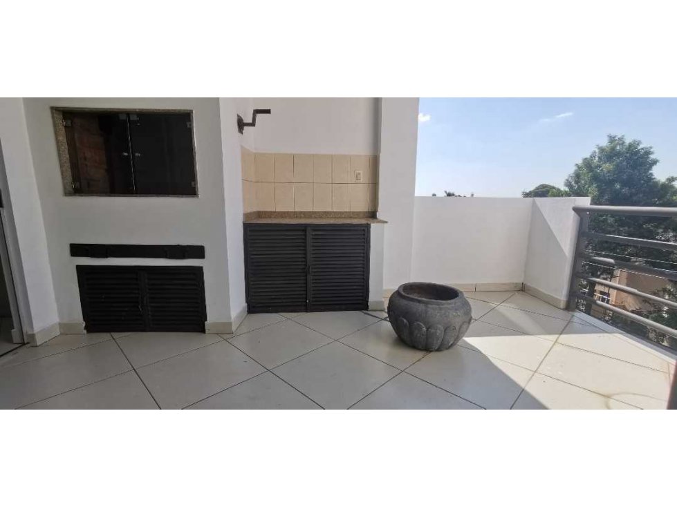 Oficina de 5 ambientes con 130m2 en Villa Morra - todo el piso 3 - 5