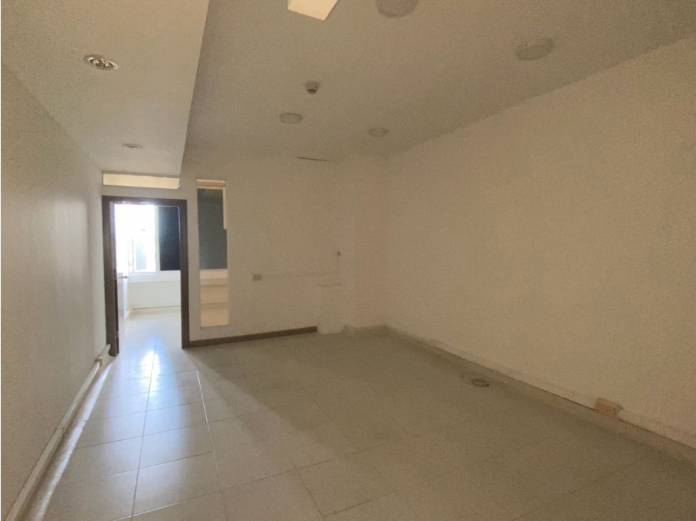 OFICINA DISPONIBLE EN ARRIENDO EN ALAMEDAS- MONTERIA - 5