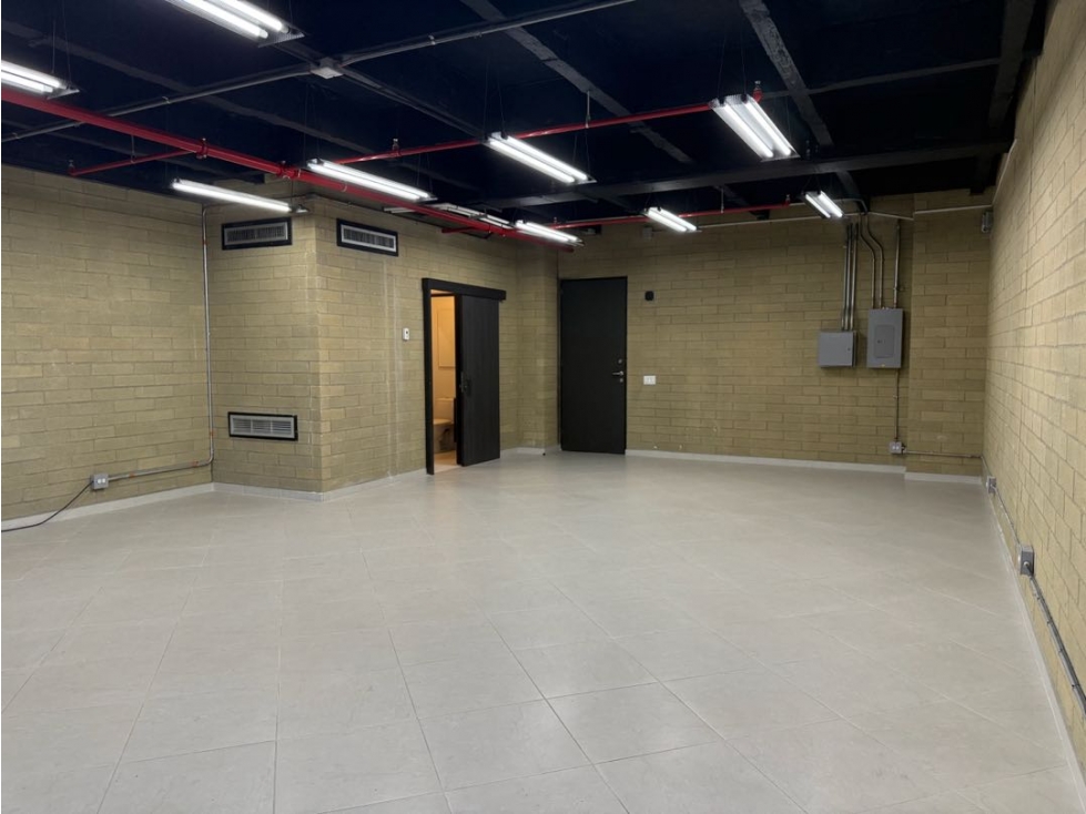 OFICINA DISPONIBLE EN LA AGUACATALA PARA ARRIENDO — foto 3