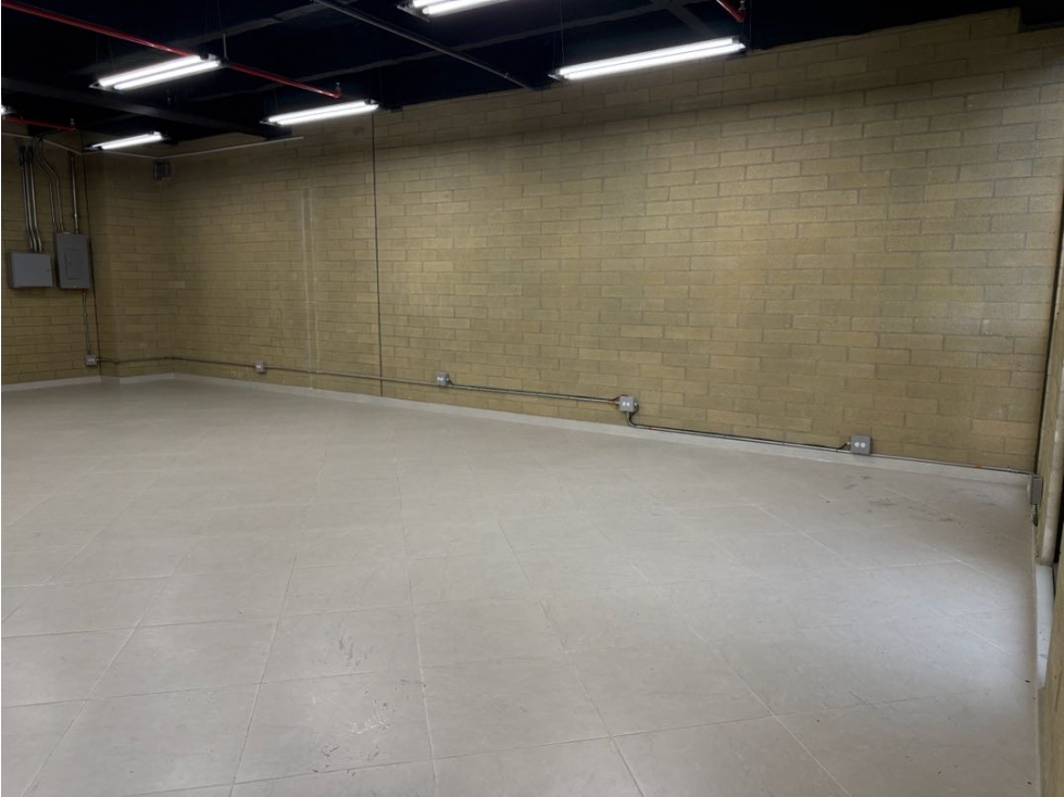 OFICINA DISPONIBLE EN LA AGUACATALA PARA ARRIENDO — foto 5