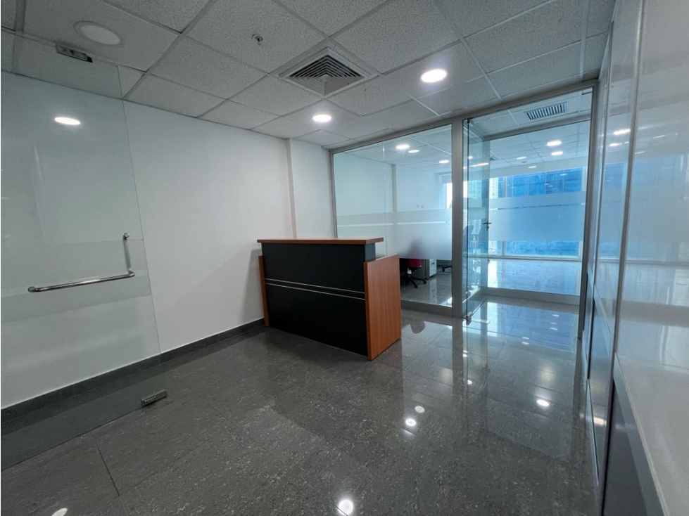 Oficina en alquiler — foto 2