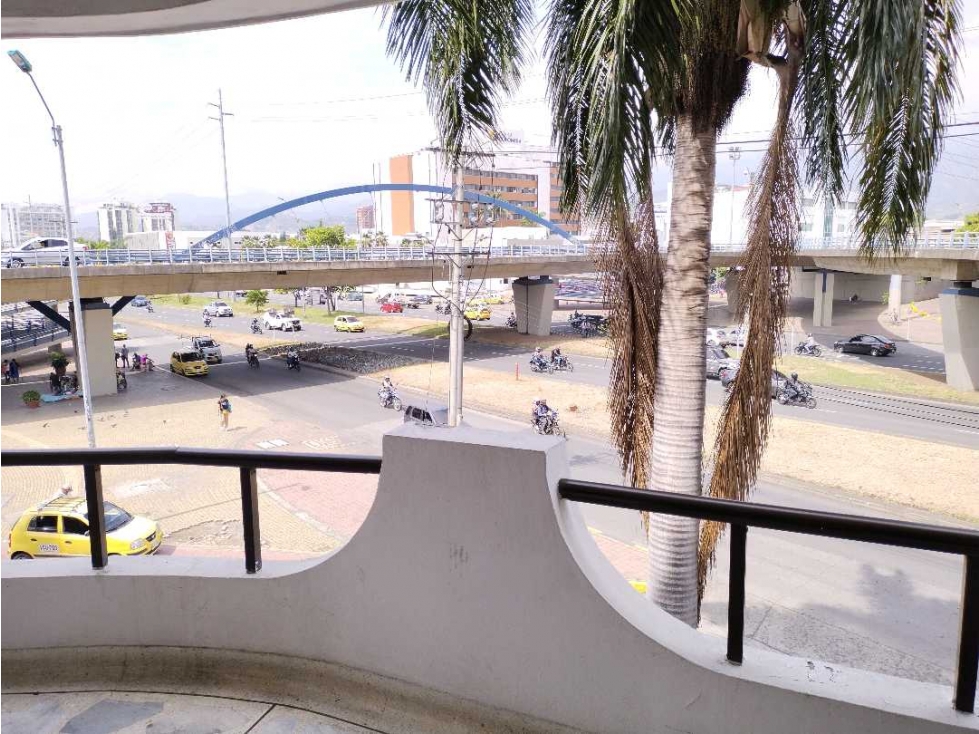 OFICINA EN VENTA AL SUR DE CALI BARRIO DEPARTAMENTAL ED.LA JULIANA — foto 4