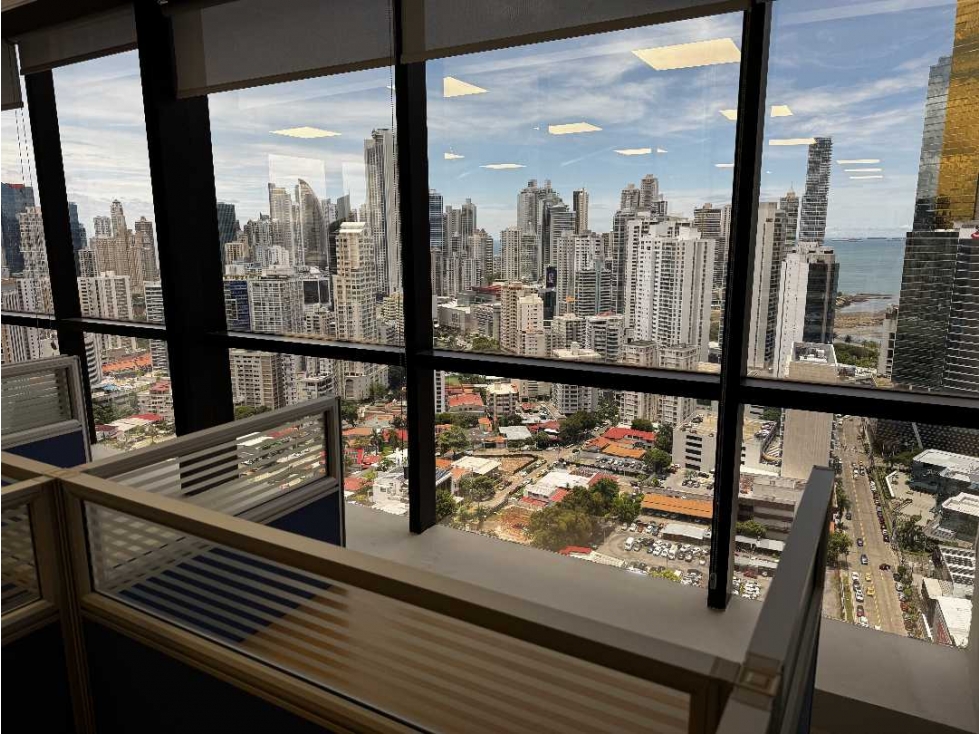 OFICINA EN ALQUILER DE 175M2 EN LA CALLE 50, TORRE BANCO GENERAL — foto 5